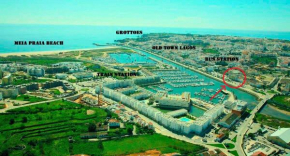 Central Lagos apt with Marina views near beaches